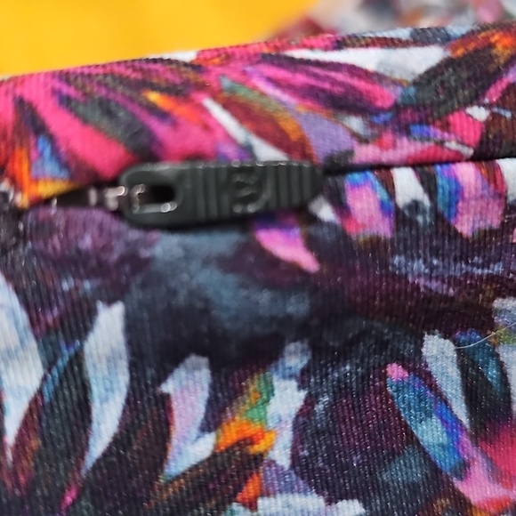 Lululemon Swift Speed High-Rise Crop 21" in Floral Electric Multi Sz 8 - Picture 12 of 15